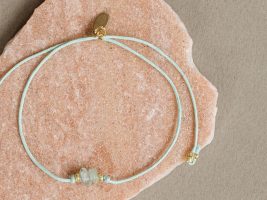 Prehnite-Armband mit Baumwollschnur